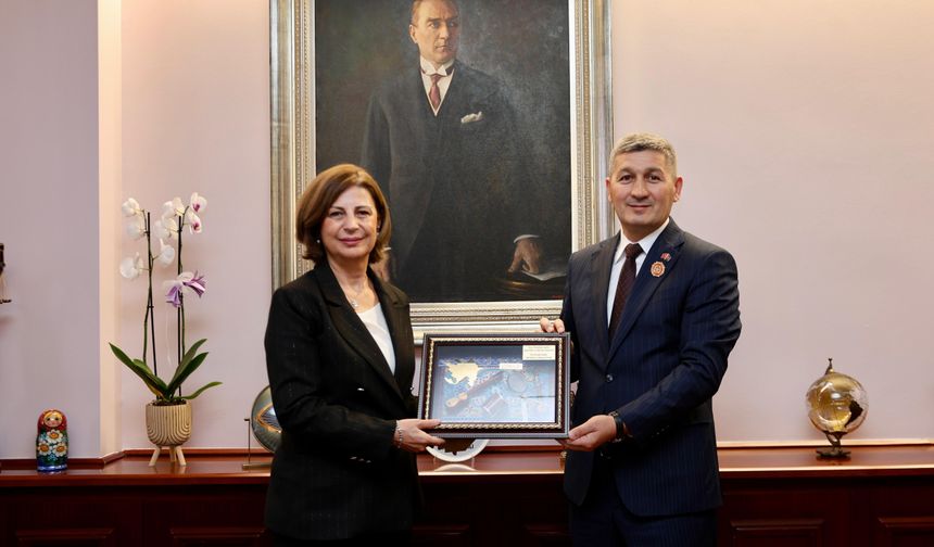 Başkan Ünlüce, Azerbaycanlı konuklarını ağırladı