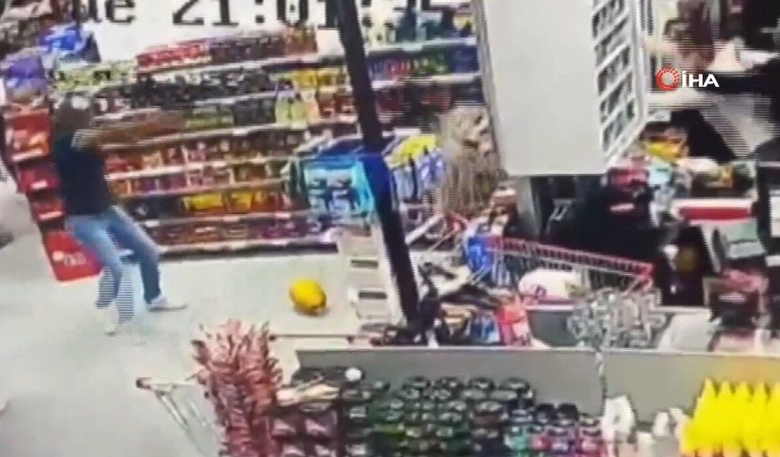Ankara’da markette silahlı kavga kamerada