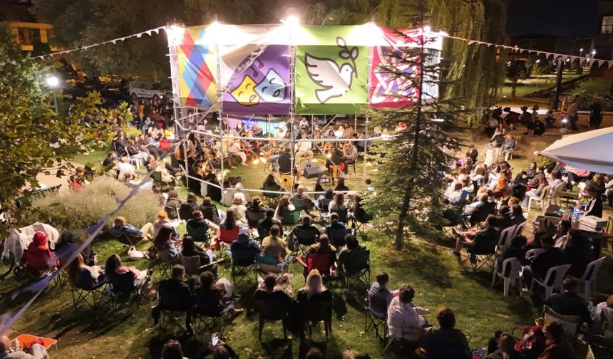 Porsuk Festivali’nde Sümerpark sanatın buluşma noktası oldu