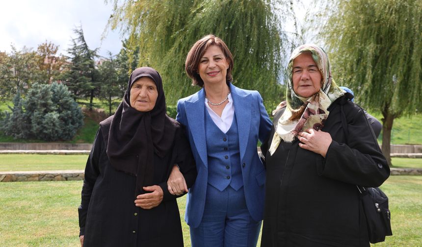 Sakarıkaracaörenli kadınlar Eskişehir’i keşfetti