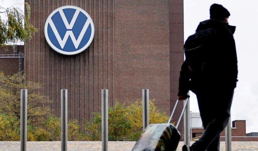 Volkswagen'den tarihi karar: 2030'a kadar 100 bin pozisyon kapatılacak