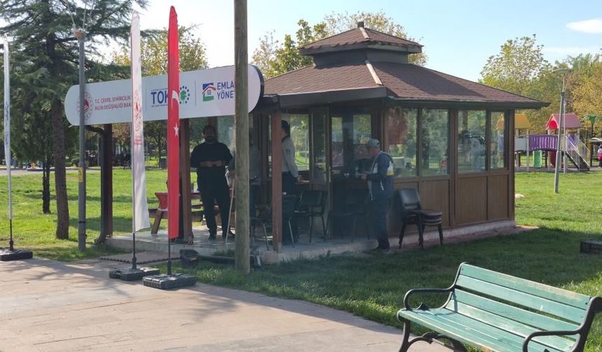 Eskişehir’de 75 anne ve 75 bebeğe park engeli: Parktan çıkarıldılar!