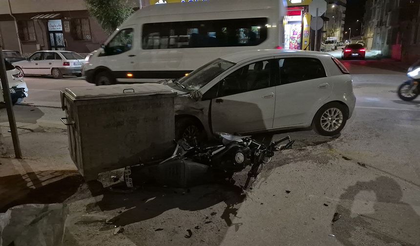 Eskişehir'de motosikletli feci kazada yaralandı