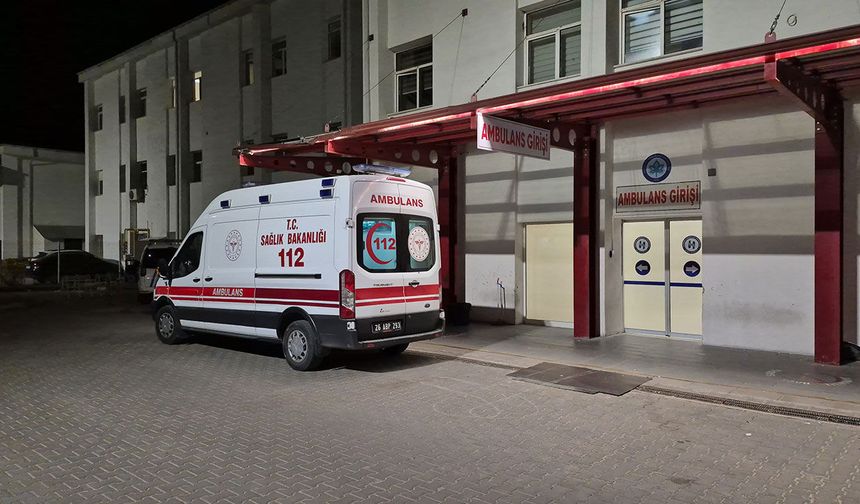 Eskişehir'de otomobille çarpışan motosikletin yolcusu ağır yaralandı