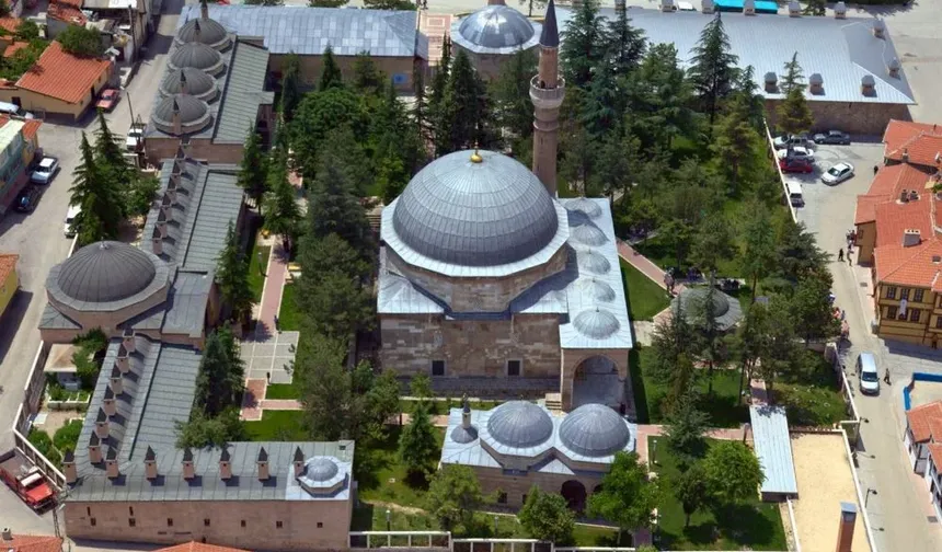 Can Hacıoğlu yazdı: Kurşunlu Külliyesi siyasete kurban edilmesin