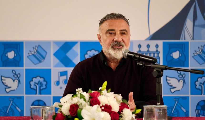 Uluslararası Eskişehir Yunus Emre Edebiyat Şenliği’nde yıldız yağmuru